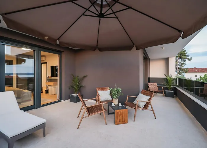 Villa Dekorti Kozino